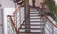 Scala in ferro con gradini in marmo - uffici Via Lanzone, 31 Milano